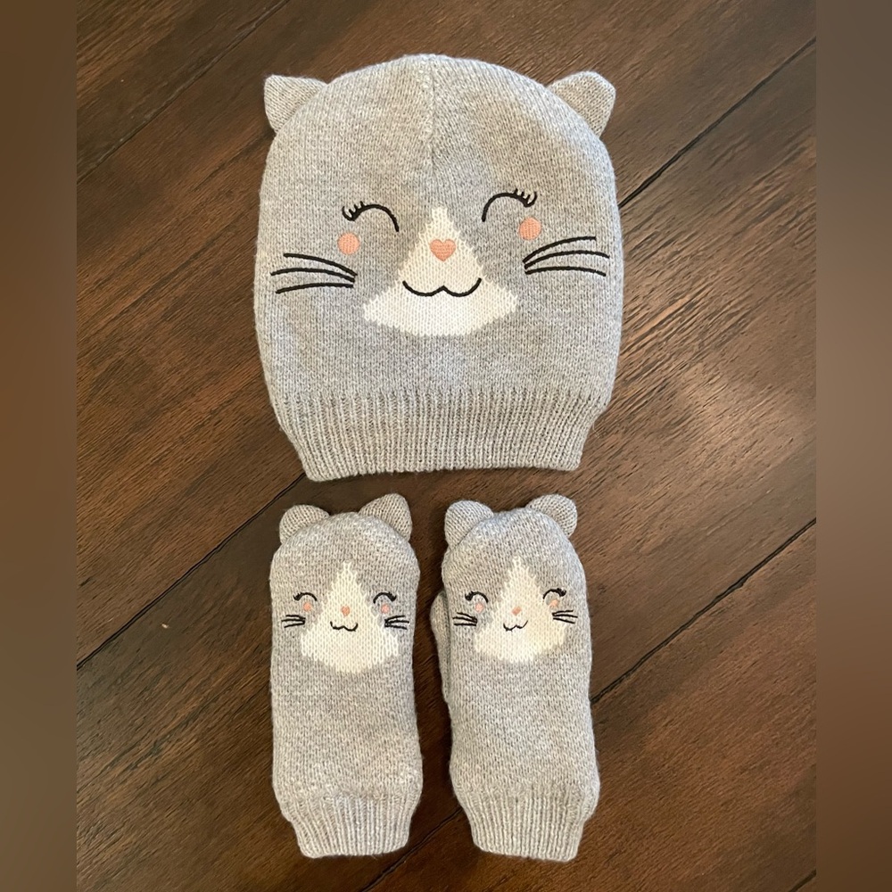 Cozy Kitten Hat & Mittens Set, Fleece Lined, Like New, Toddler Sized